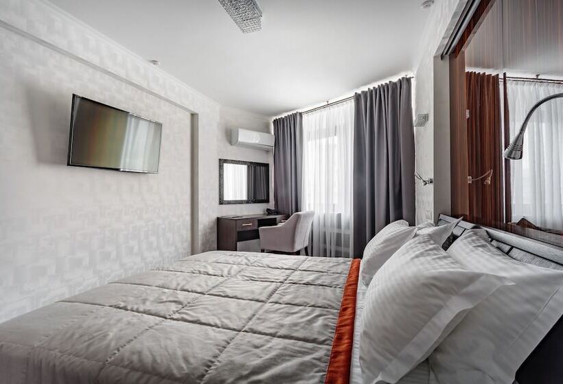 سوییت لوکس, Tourist Hotel Complex