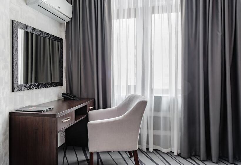 سوییت لوکس, Tourist Hotel Complex