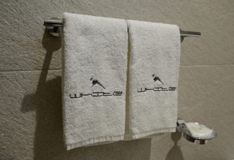 スタンダードルーム, B&b White Con Parcheggio Privato