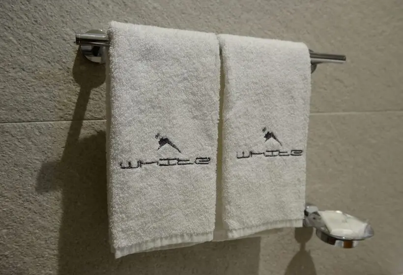 スタンダードルーム, B&b White Con Parcheggio Privato