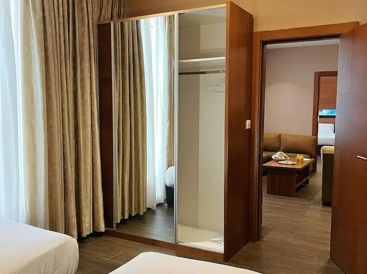 اتاق لوکس, The Seventh Star Hotel Suites