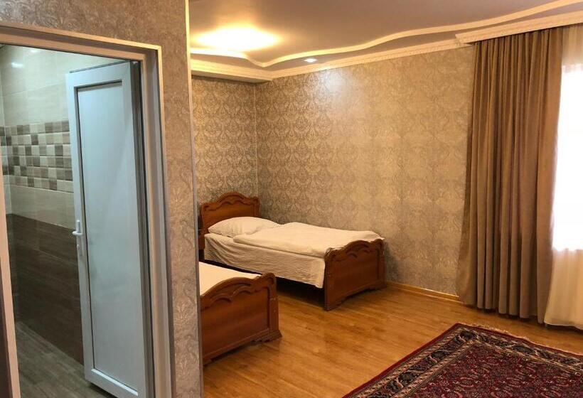 اتاق استاندارد یک نفره, Tasunia