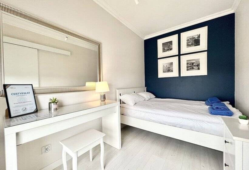 דירת חדר, Bastion Wałowa By Q4apartments