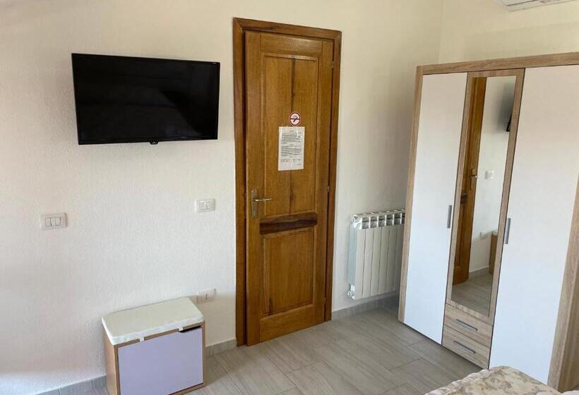 اتاق لوکس با بالکن, B&b Da Tizy