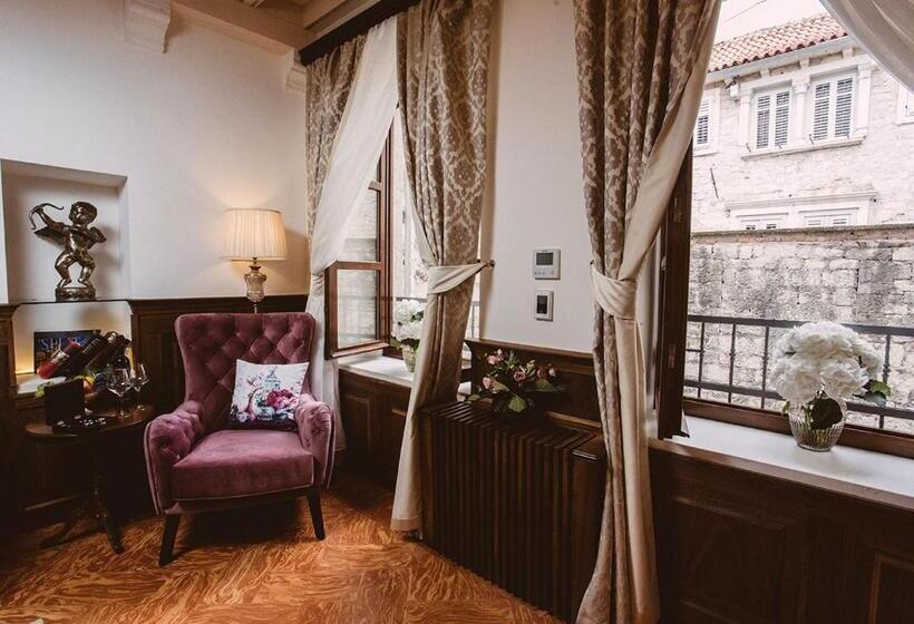 豪华房间, Heritage Hotel Cardo