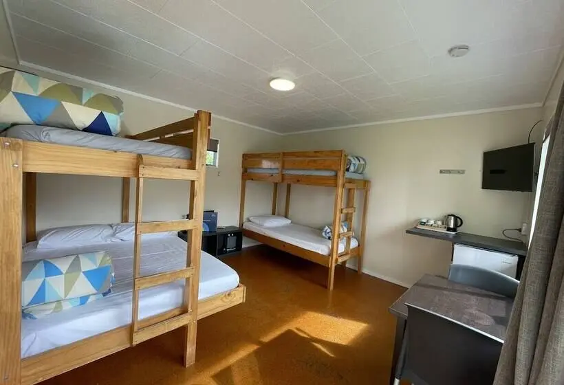 کلبه سوپریور, Cambridge Top 10 Holiday Park
