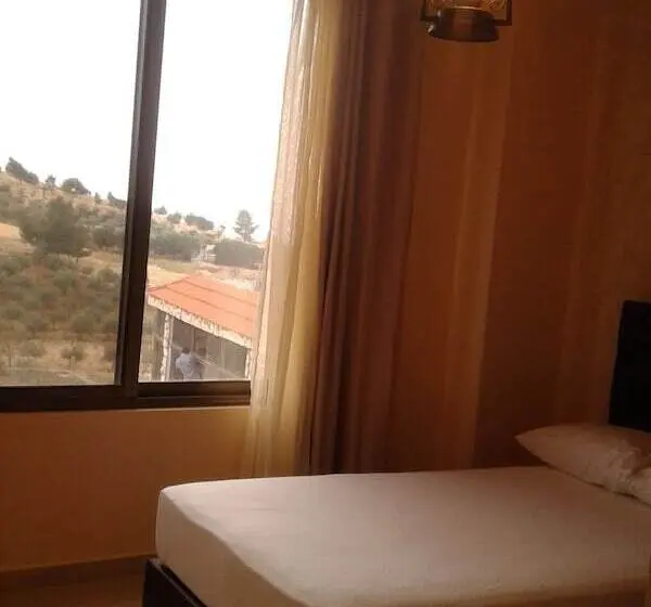 اتاق استاندارد یک نفره, Town Of Nebo