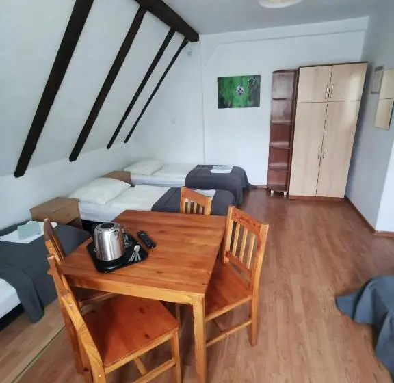 スタンダード４人部屋, Zielony Dom