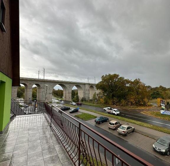 Номер Deluxe, Zielony Dom