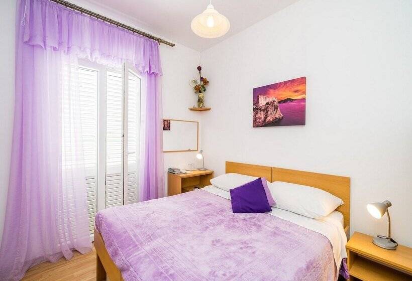 חדר סופריור צדדי נוף לים, Guest House Villa Nina