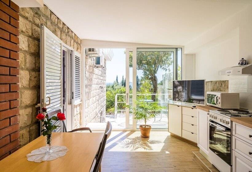 דירת 2 חדרים נוף לים, Guest House Villa Nina