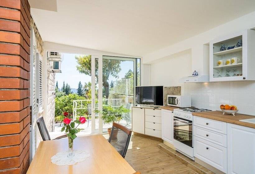 דירת 2 חדרים נוף לים, Guest House Villa Nina