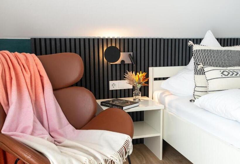 غرفة ديلوكس مزودة بشرفة, Moselweingut & Gästehaus Hubertushof