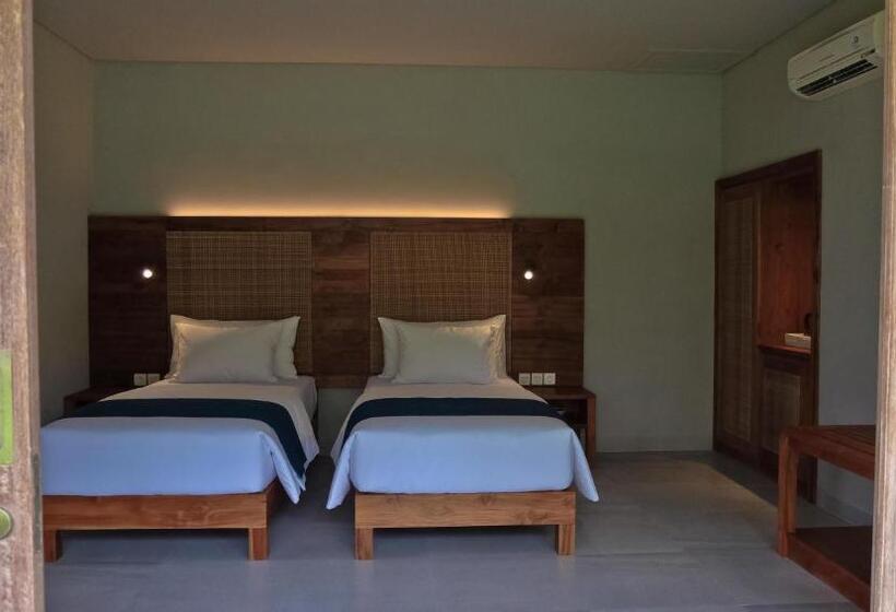 プールの見えるデラックスルーム, Umadewi Surf & Retreat