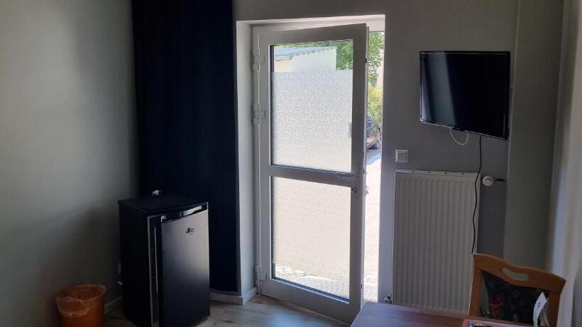 اتاق استاندارد, Pension Am Filmpark