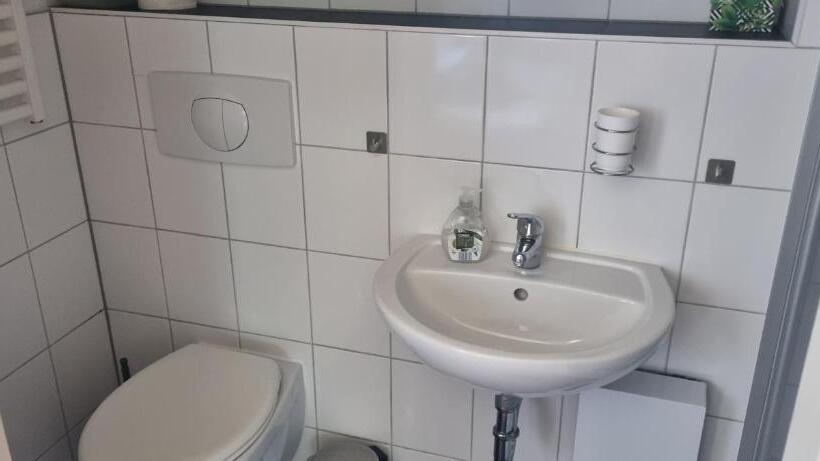 اتاق استاندارد چهار تخته, Pension Am Filmpark