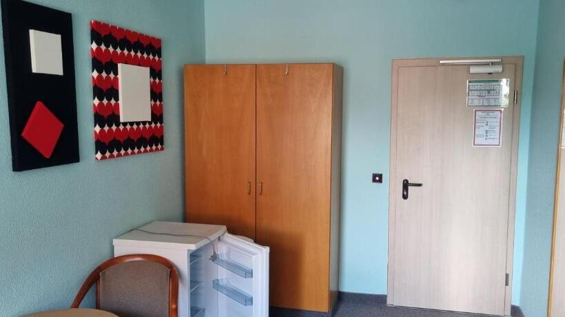 اتاق استاندارد یک نفره, Pension Am Filmpark