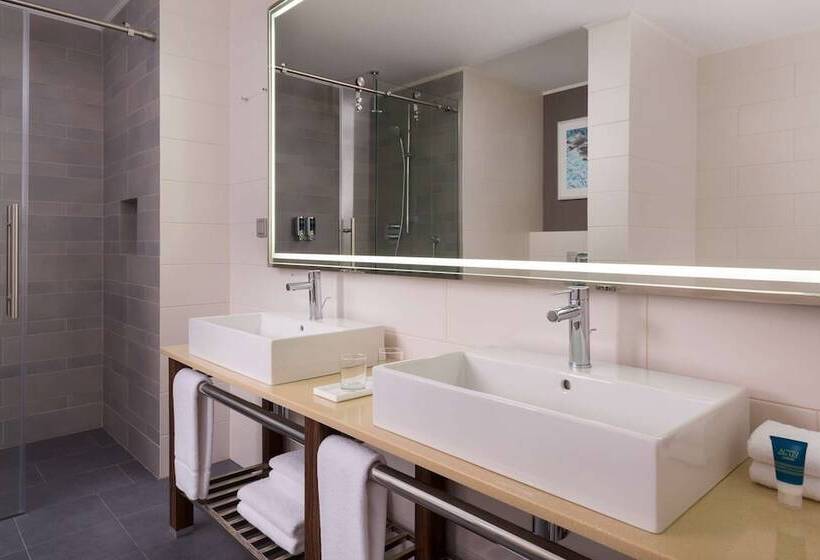 جناح جونيور, Radisson Hotel & Congress Center Saransk