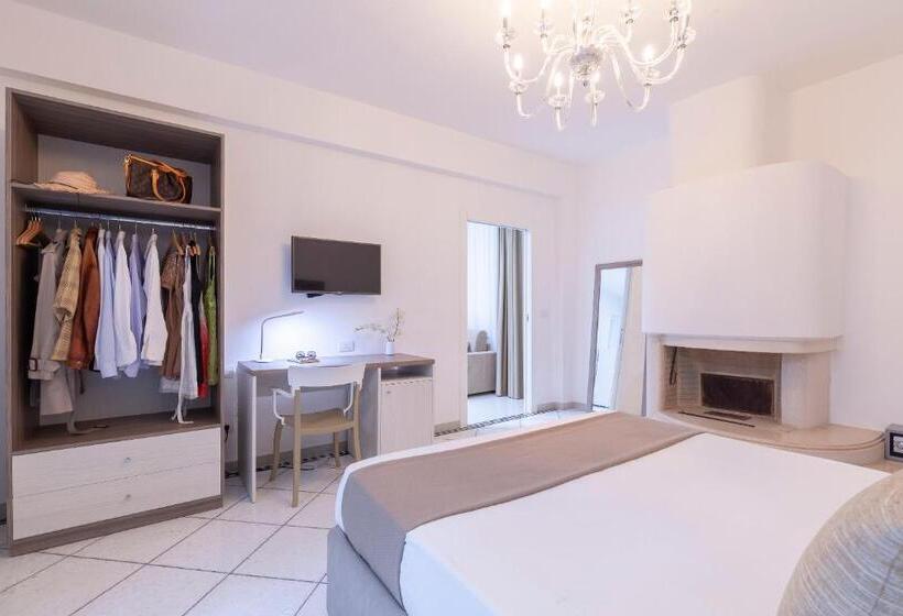 Люкс Повышенной Комфортности, Relais Regina Rosanna