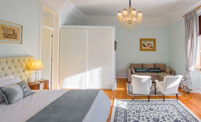 اتاق استاندارد چهار تخته, Chalet Vitorino