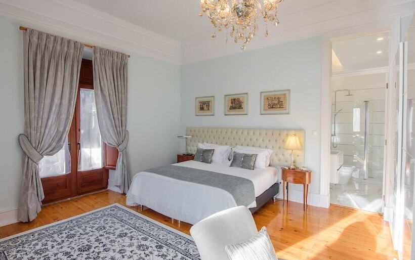 اتاق استاندارد چهار تخته, Chalet Vitorino