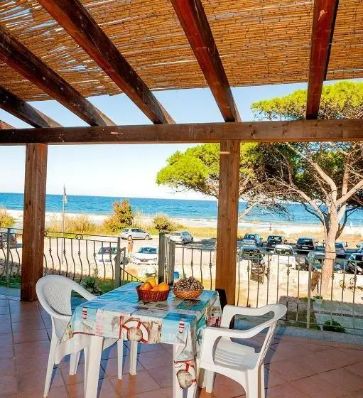 スタンダードスタジオ, Stella Marina Camere Sul Mare