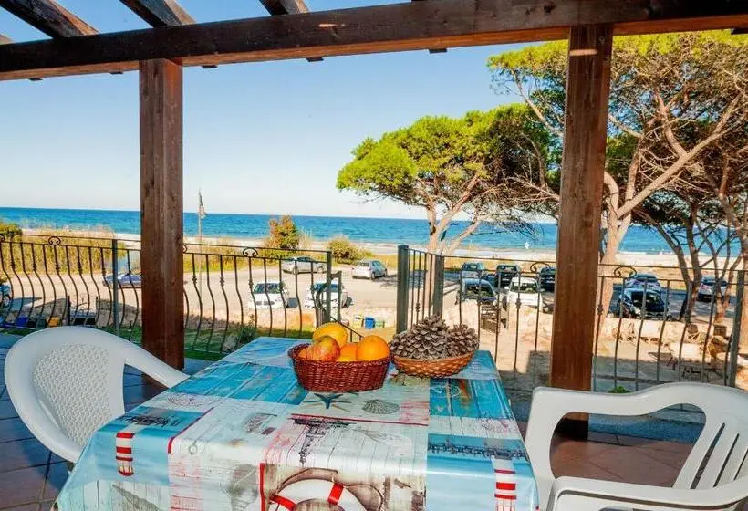 スタンダードスタジオ, Stella Marina Camere Sul Mare