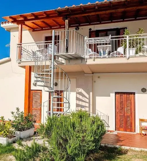 景色の見えるスタンダード４人部屋, Stella Marina Camere Sul Mare