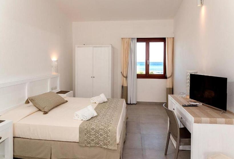 اتاق استاندارد چهار تخته با چشمانداز دریا, Stella Marina Camere Sul Mare