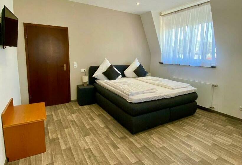 חדר אקונומי, Krone Riesling