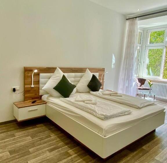 חדר דלוקס, Krone Riesling