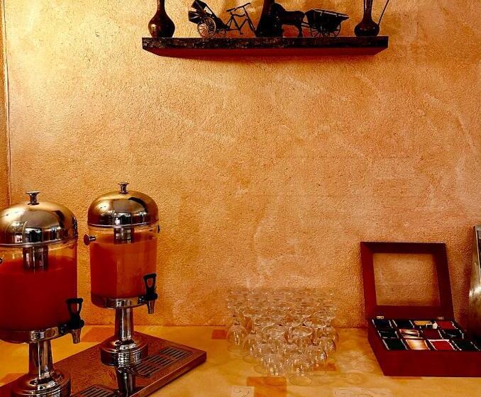 חדר סופריור לשלושה, Krone Riesling