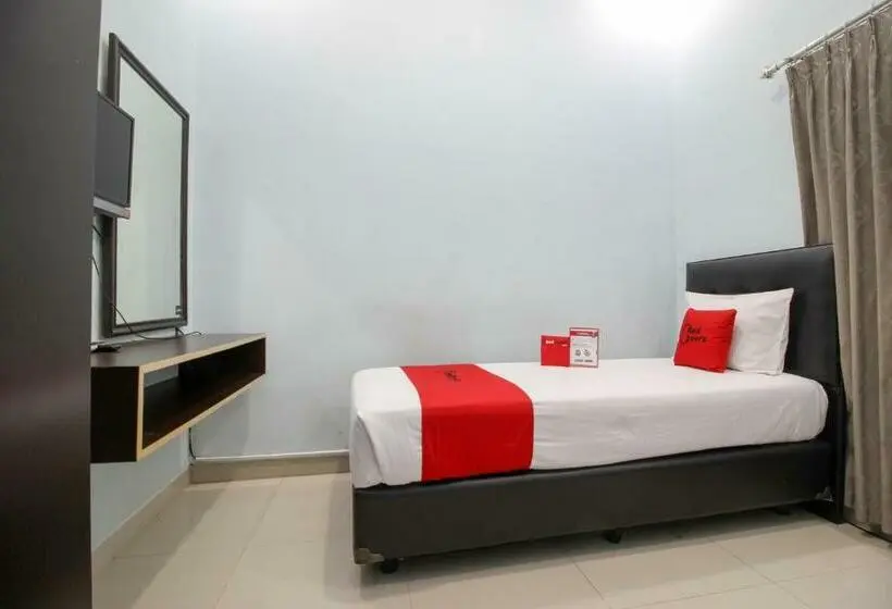 Economy-huone, Reddoorz Plus @ Timoho