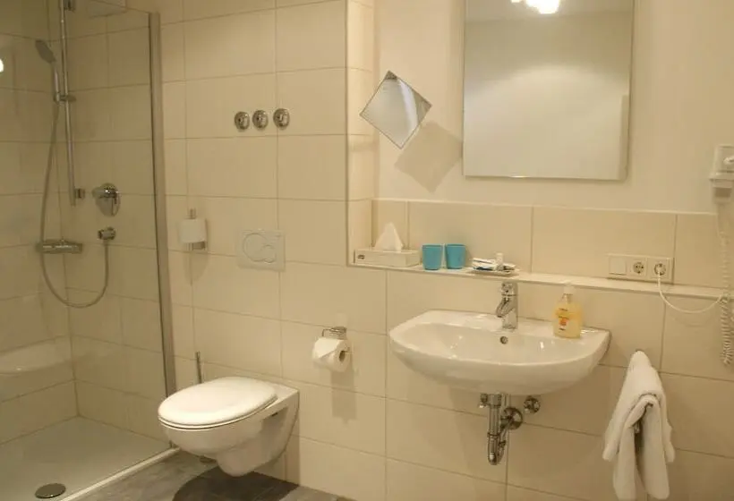 ジュニアスイート, Seehotel Und Appartements Schnöller