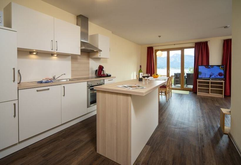 Полулюкс, Seehotel Und Appartements Schnöller