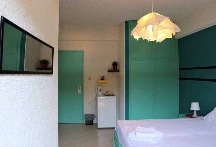 غرفة قياسية مزوَّدة بشُرفة, The Bongos   Socially Conscious Rooms, Part Of The Room Rate Goes To Charity