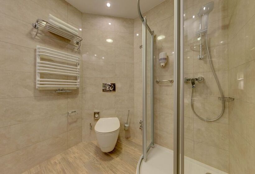 اتاق استاندارد با بالکن, Mineral Hotel Malinowy Raj