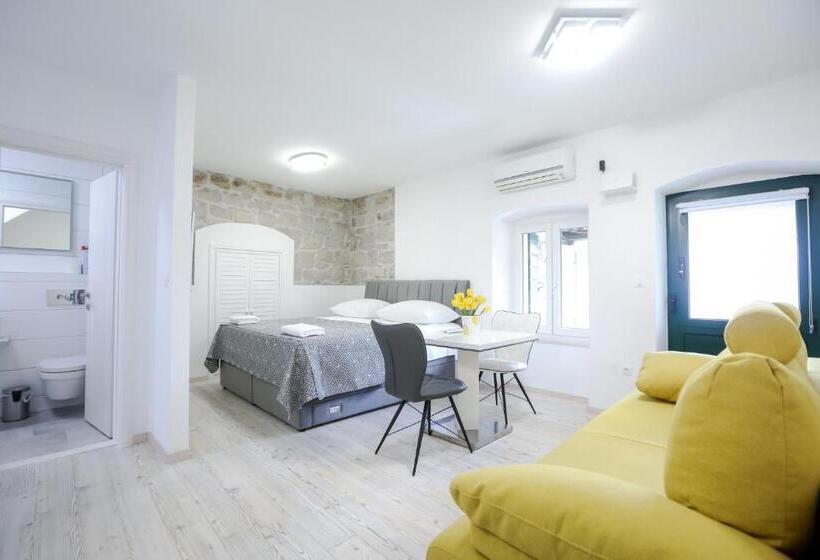 חדר דלוקס עם מרפסת, Villa Kate