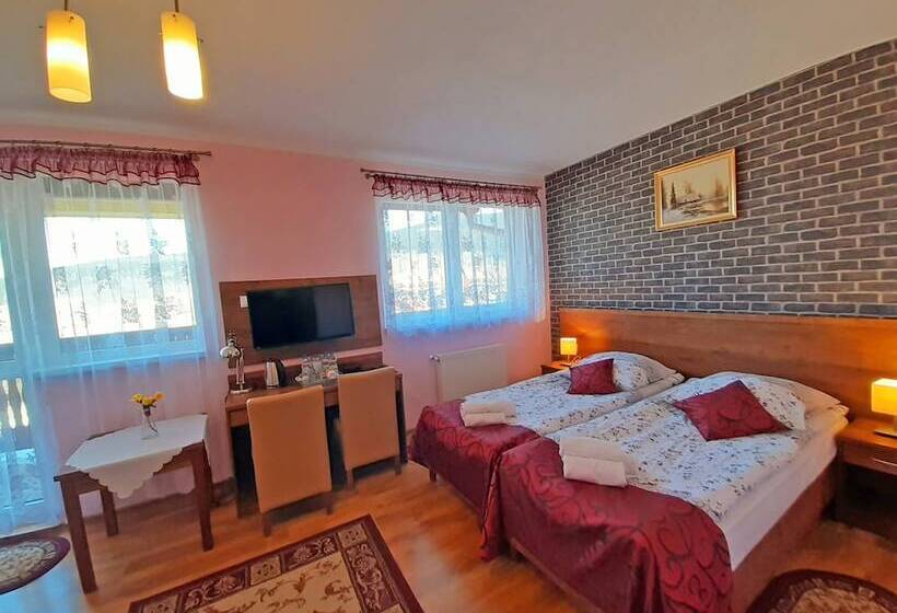 Quarto Triplo Estandar, Pensjonat Zielone Wzgórze W Bolesławowie