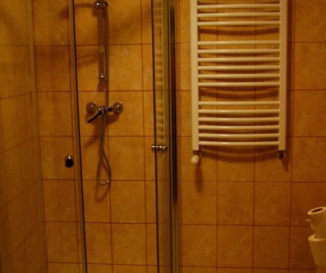 Quarto Triplo Estandar, Pensjonat Zielone Wzgórze W Bolesławowie