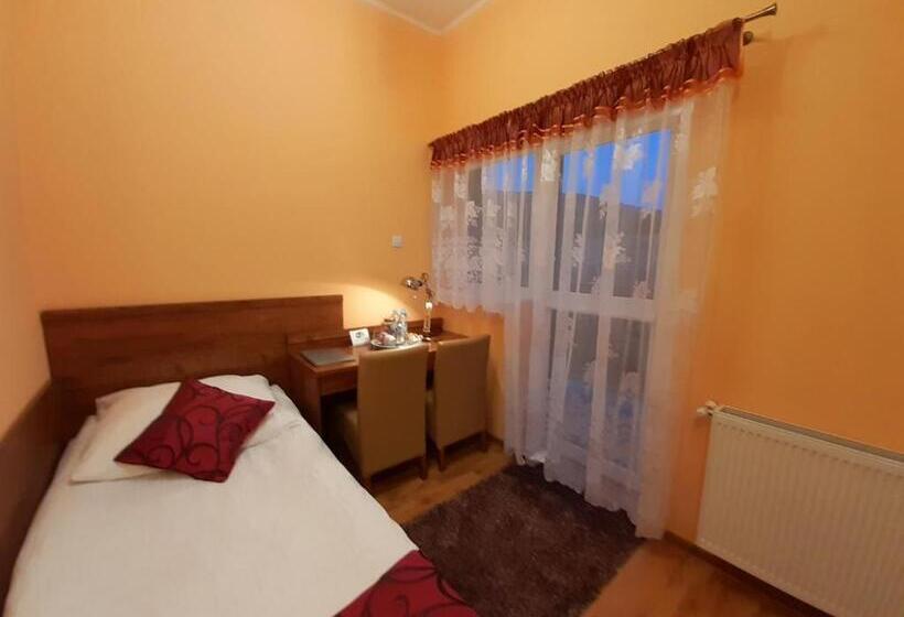 Quarto Triplo Estandar, Pensjonat Zielone Wzgórze W Bolesławowie