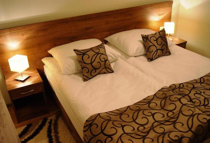 Quarto Estandar com Terraço, Pensjonat Zielone Wzgórze W Bolesławowie