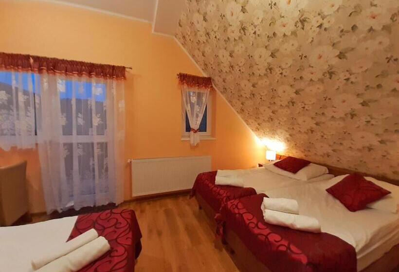 Quarto Triplo Estandar, Pensjonat Zielone Wzgórze W Bolesławowie