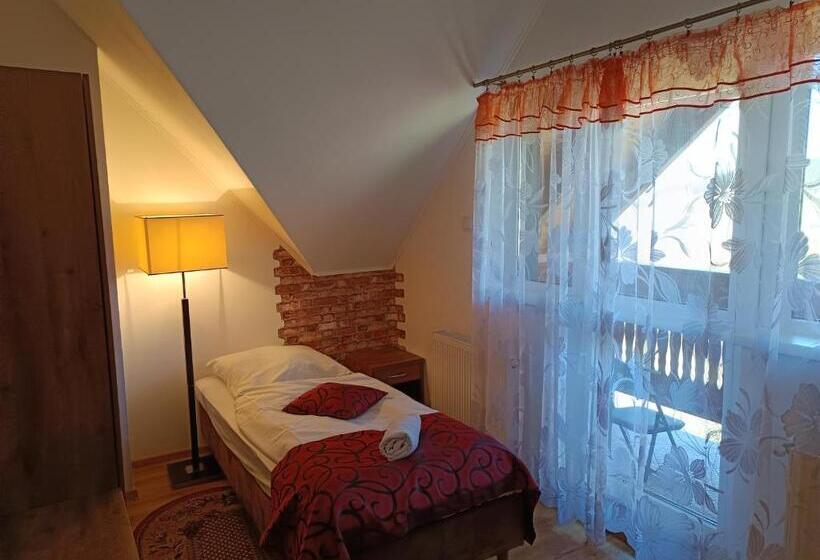 Quarto Quádruplo Estandar, Pensjonat Zielone Wzgórze W Bolesławowie