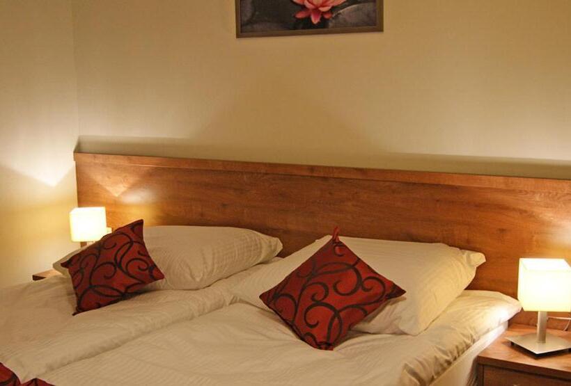 Quarto Estandar com Terraço, Pensjonat Zielone Wzgórze W Bolesławowie