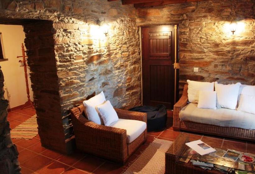 Дом 1 Спальня, Casas De Pedra   Casa Da Avó