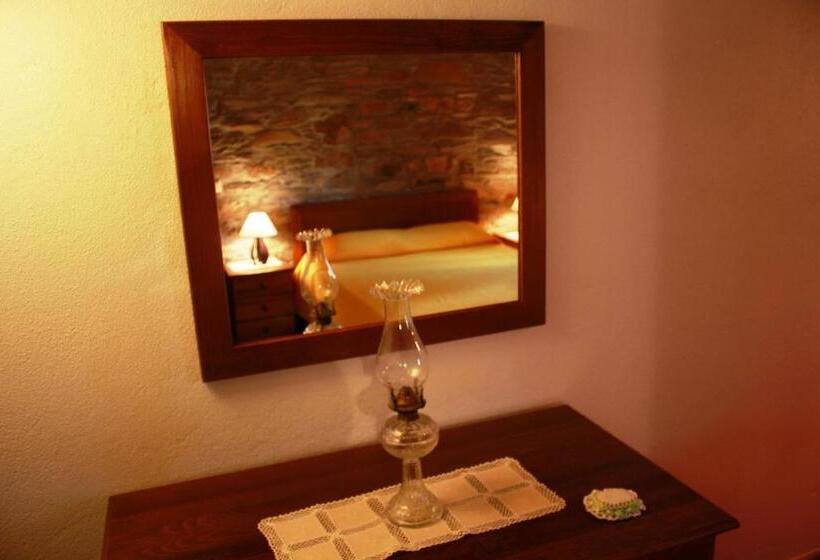 Дом 1 Спальня, Casas De Pedra   Casa Da Avó