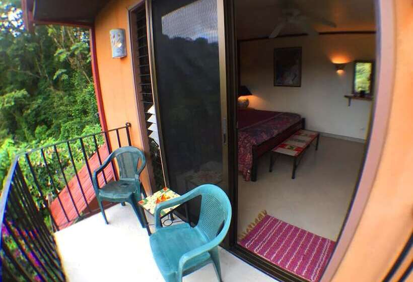 스탠다드 룸 더블 침대, Lucky Bug B & B