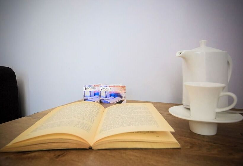 اتاق استاندارد یک نفره, Boogie Aparthouse Old Town