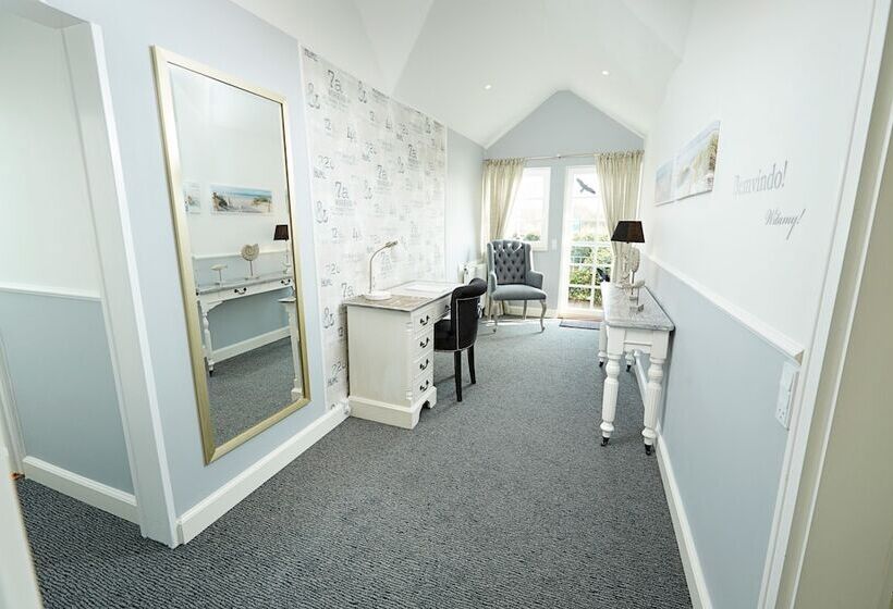 جناح جونيور مزوَّد بشرفة, Fjordkroen